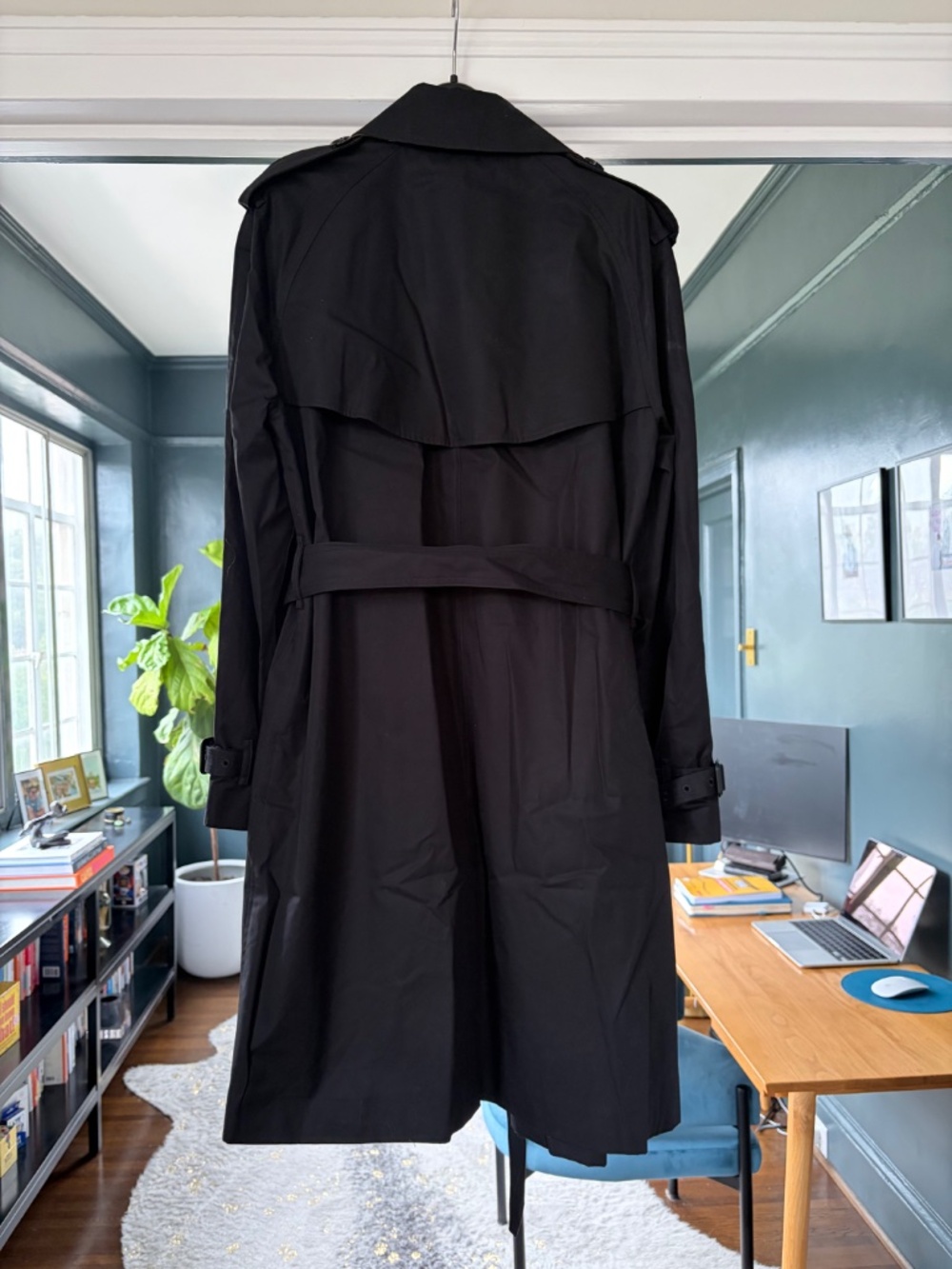 Burberry Kensington Mid Life Length Trench Coat - Picture 3 of 6